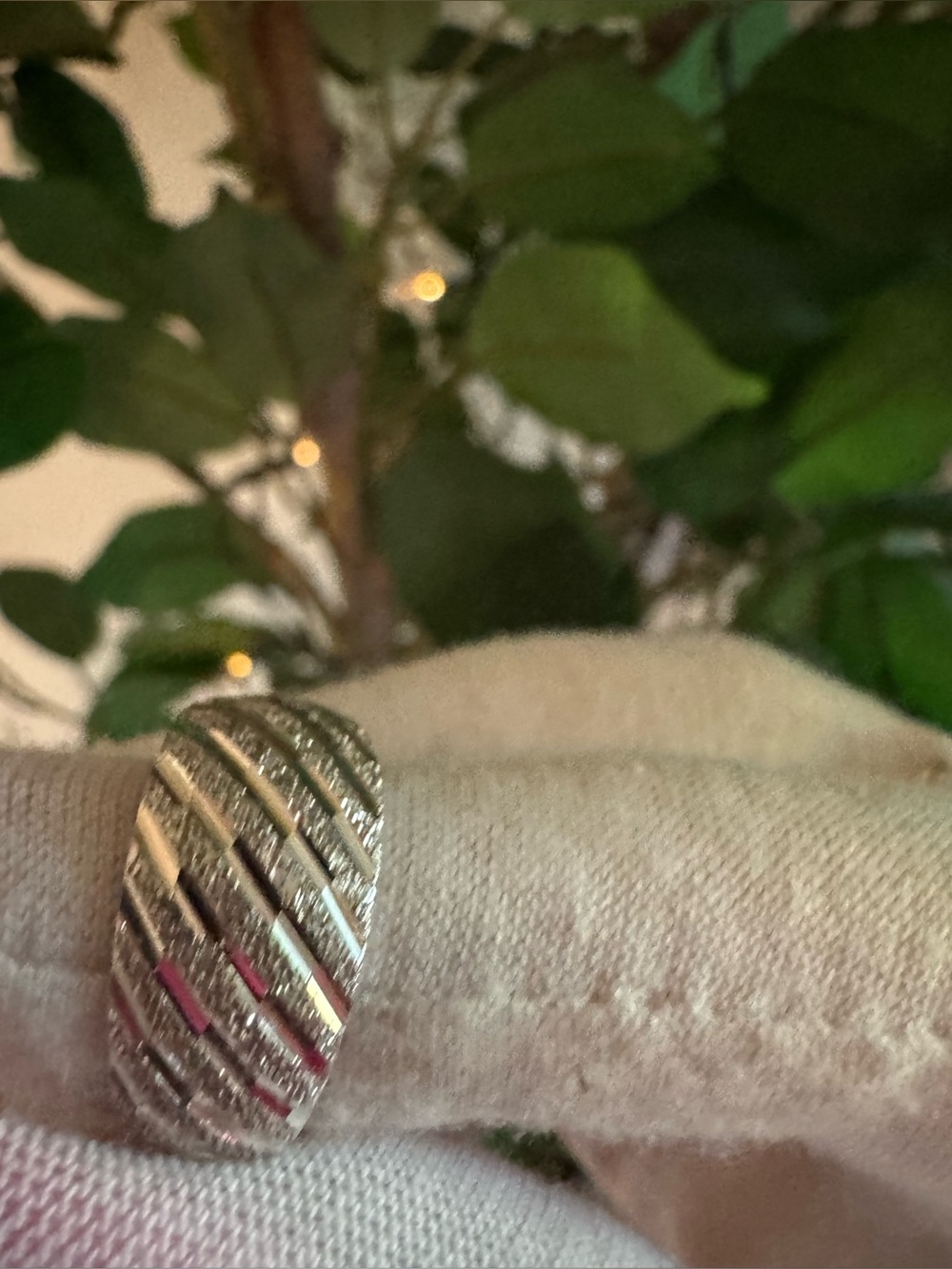 14k white gold vintage size 7 diamond 💎 accents
